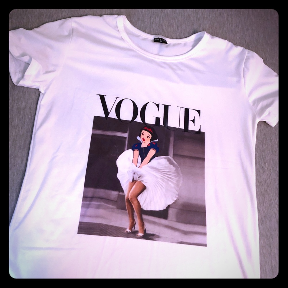 Snow White Vogue/Monroe Graphic Tee